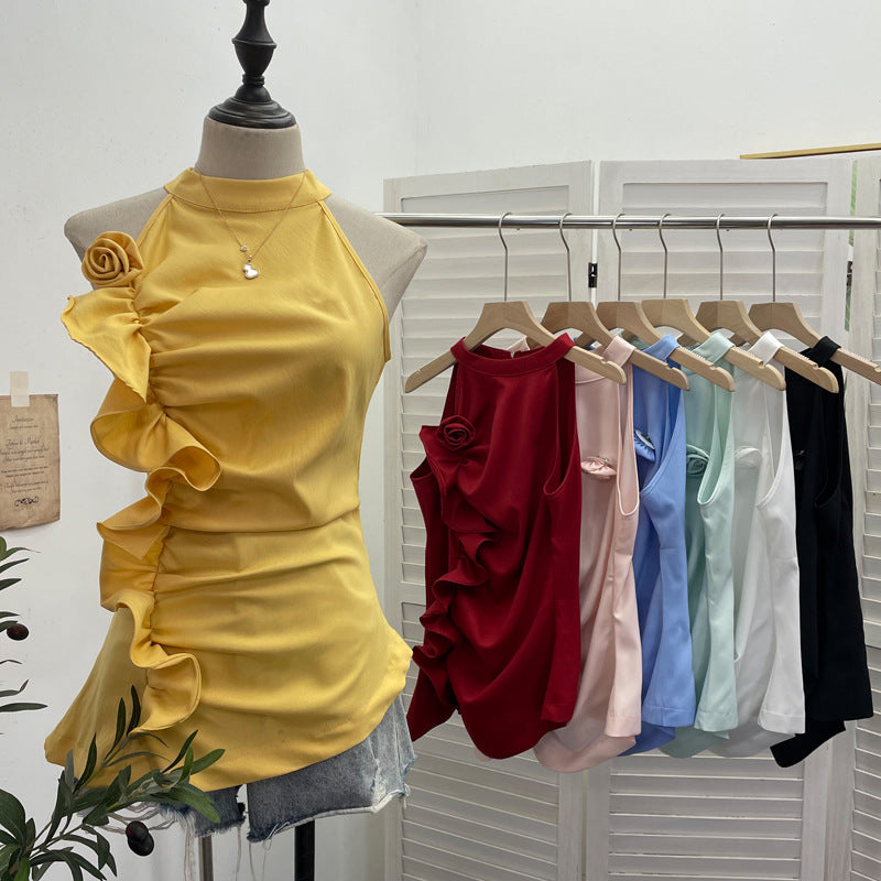 Sleeveless ruffled three-dimensional flower top
