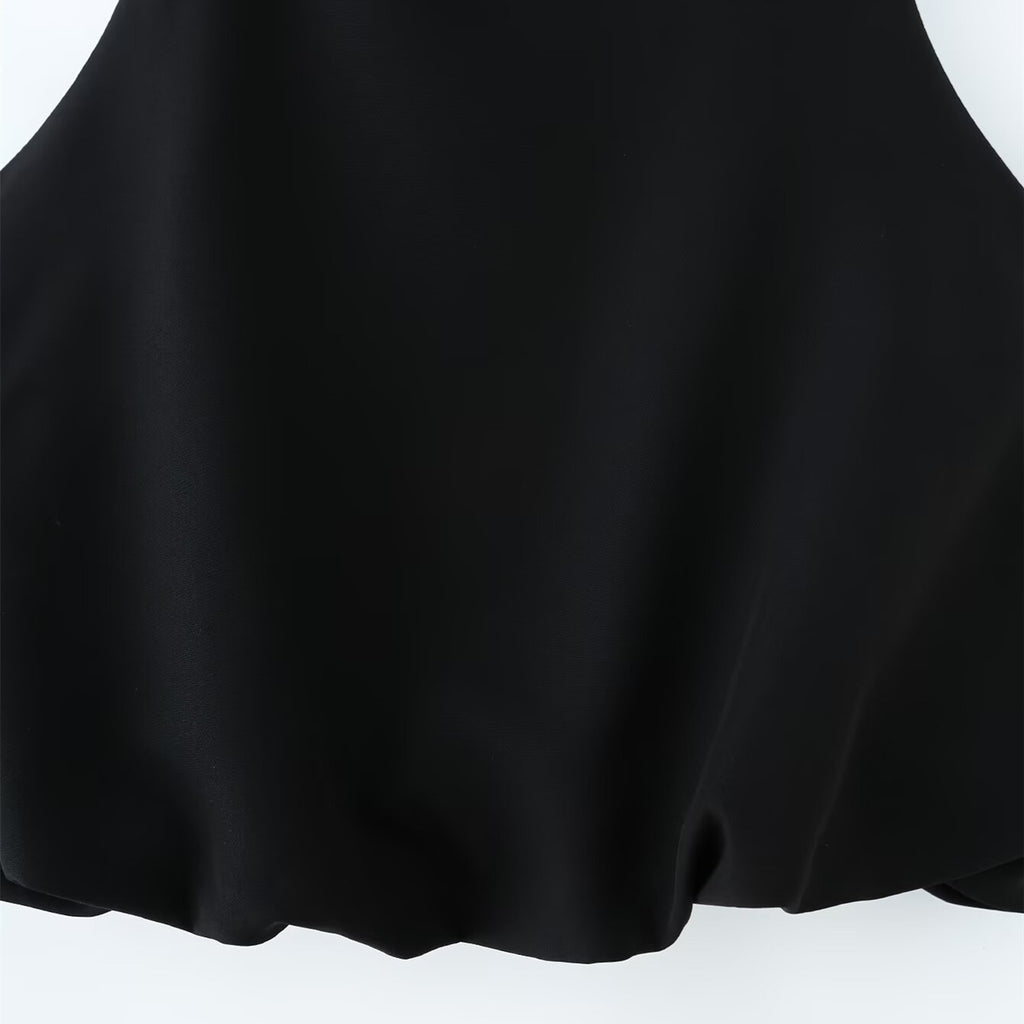 Bead diamond decoration with a small bubble sleeveless top