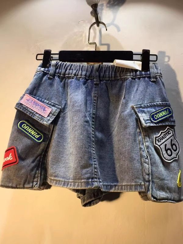 Shorts vaqueros cargo de cintura alta para mujer con parche bordado