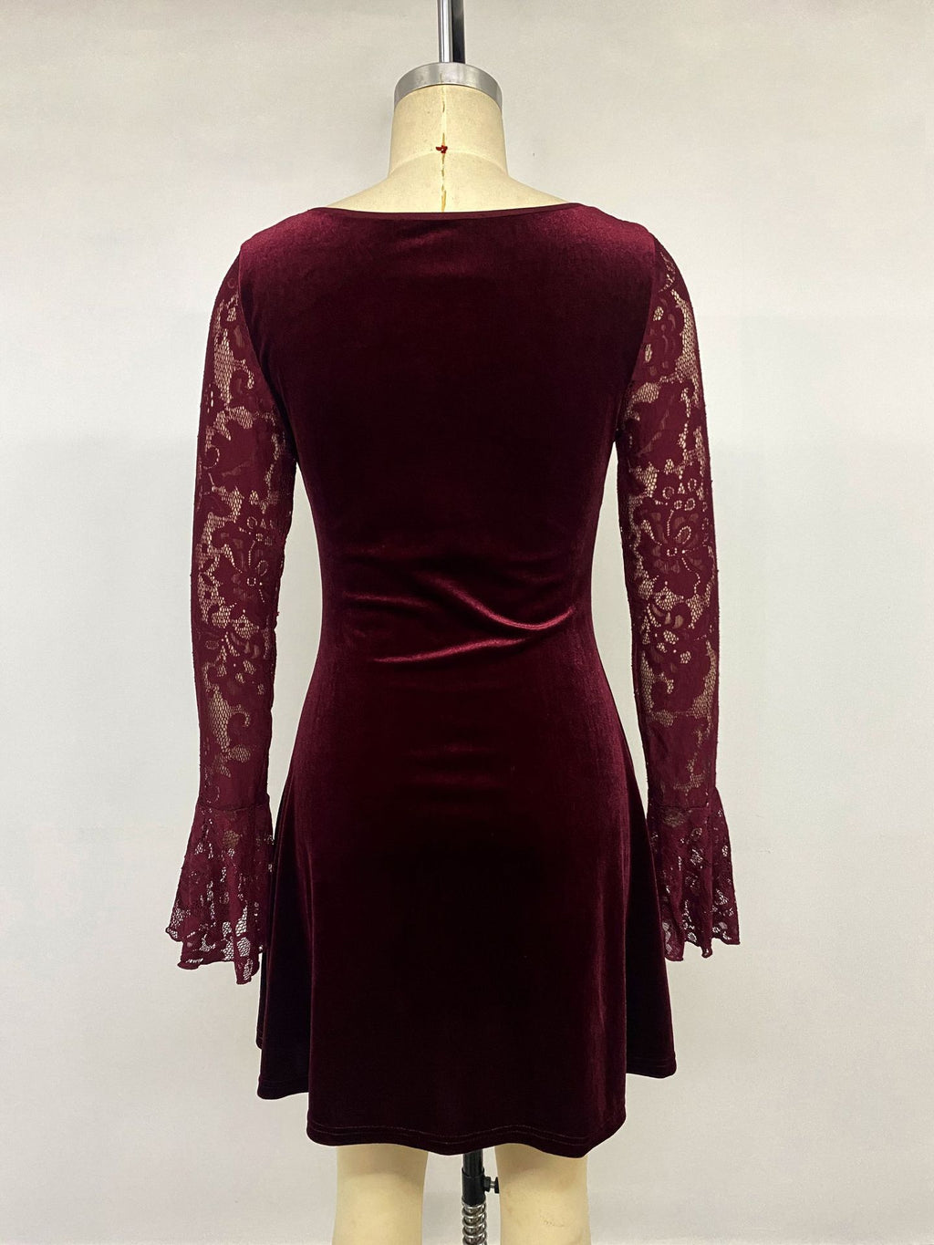 Mini Vestido Terciopelo Encaje Burdeos Gótico Vampira Manga Larga Cuello Cuadrado