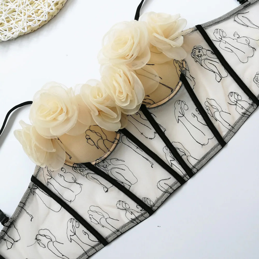 Top de tirantes con flores dulces