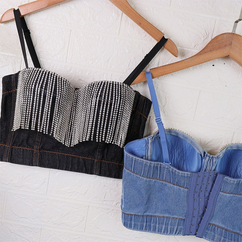 Top corto tipo corsé de mezclilla desgastada para fiesta, con tirantes finos, bustier sexy, lentejuelas brillantes, flecos y pedrería.