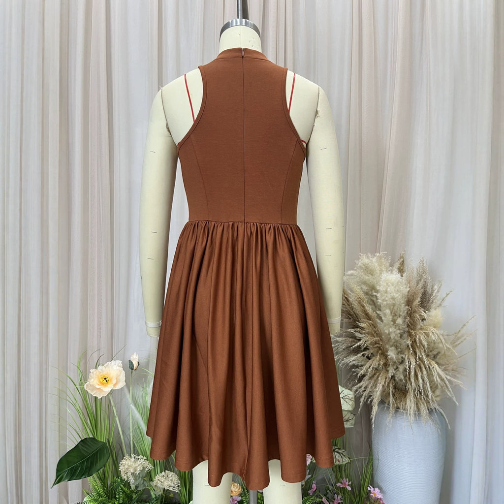 Vestido sin mangas con escote colgante