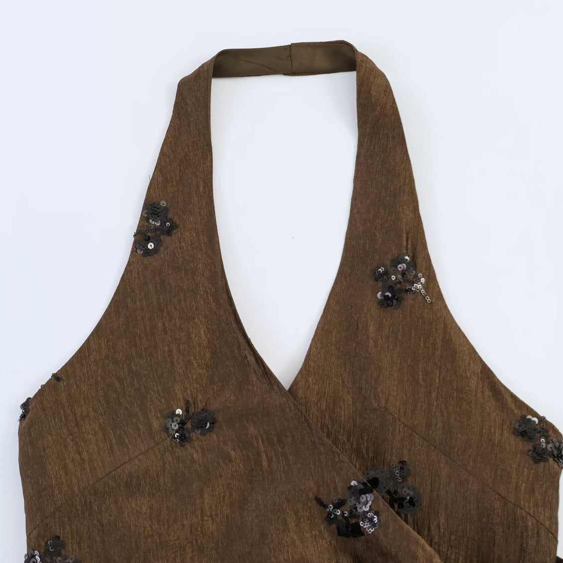 Conjunto Top Halter con Cuentas y Pantalón Ancho