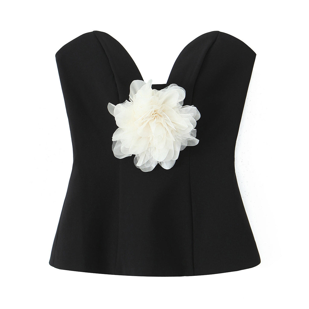 Spicy girl contrasting flower strapless top