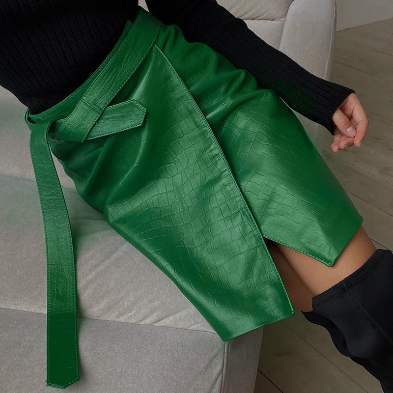 Mini Falda Envolvente Cuero Sintético PU Cintura Alta Abertura Tirantes Streetwear Hot Girl Verde Mujer