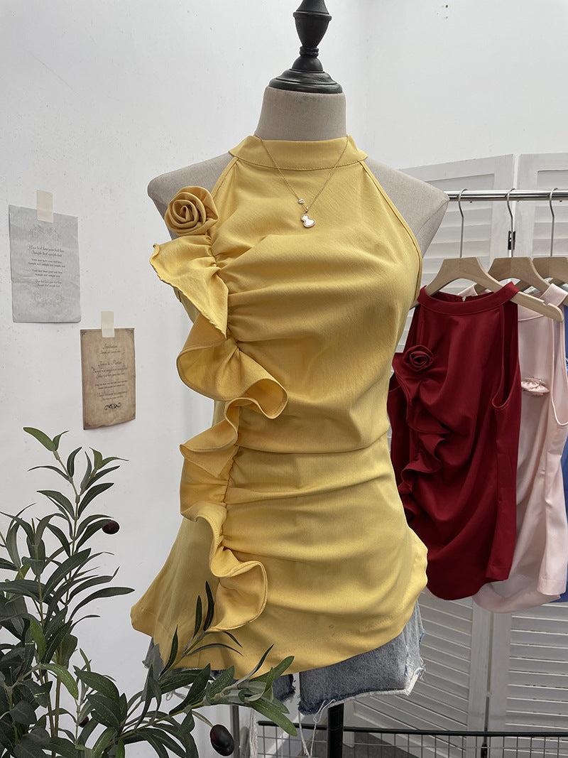 Sleeveless ruffled three-dimensional flower top
