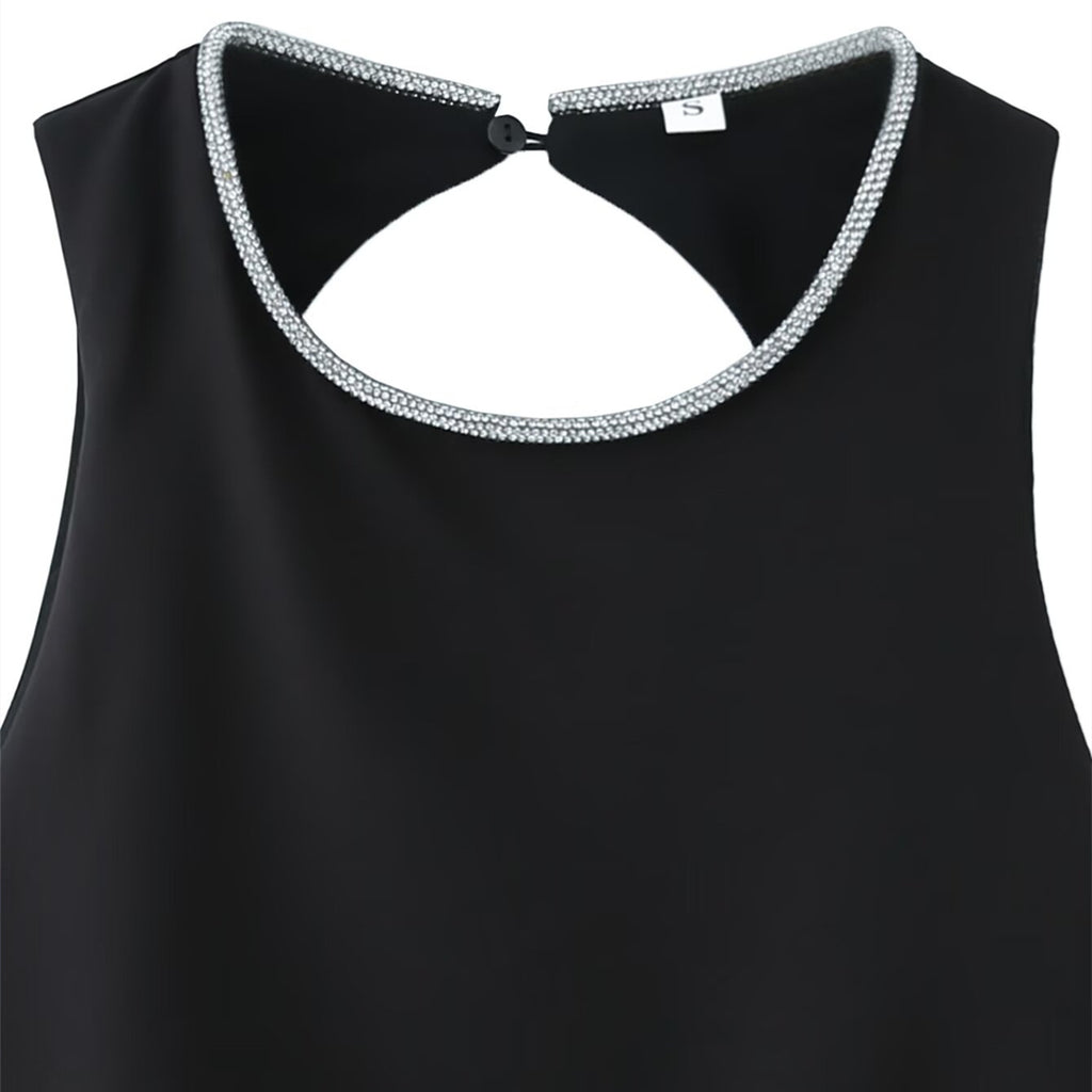 Bead diamond decoration with a small bubble sleeveless top
