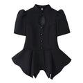 Blusa Elegante con Botones y Bajo Peplum