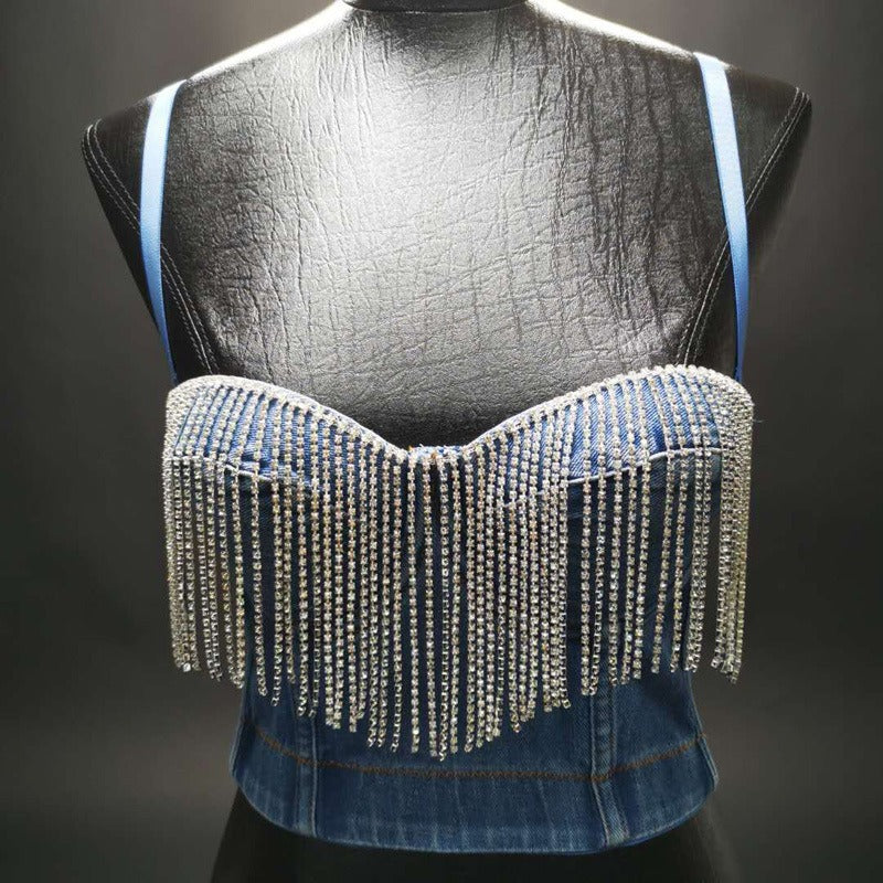 Top corto tipo corsé de mezclilla desgastada para fiesta, con tirantes finos, bustier sexy, lentejuelas brillantes, flecos y pedrería.