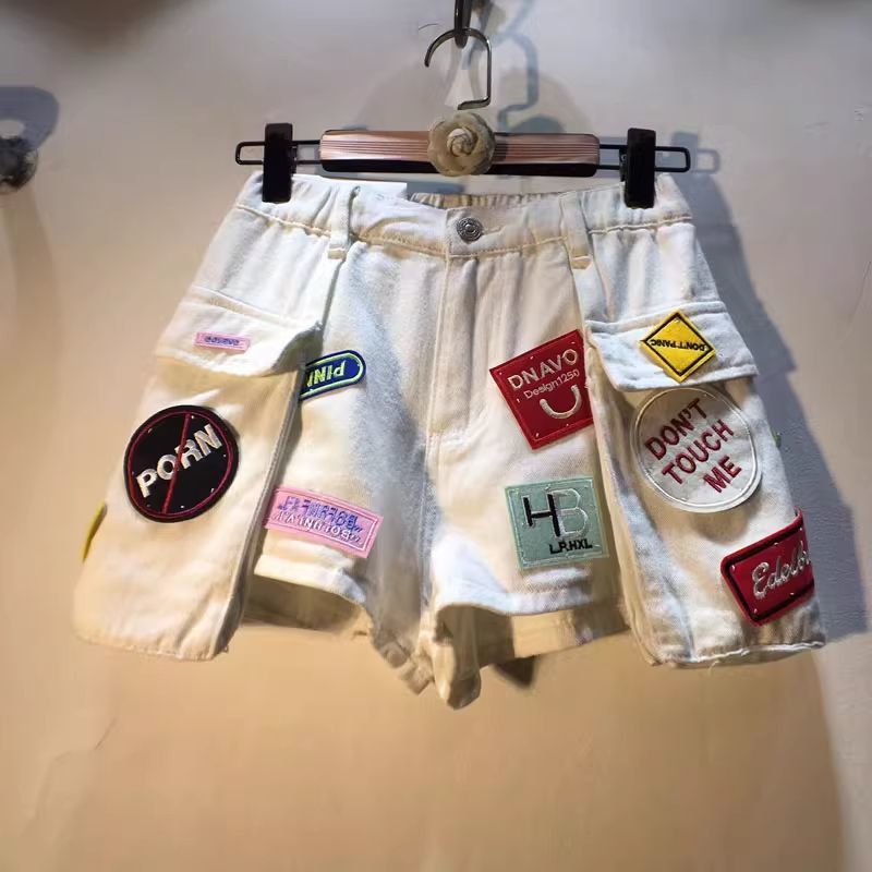 Shorts vaqueros cargo de cintura alta para mujer con parche bordado